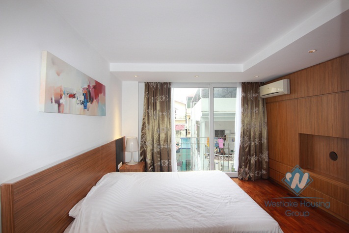 Beautiful 2 bedroom apartment for rent on To Ngoc Van, Tay Ho